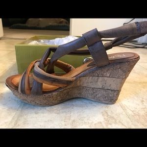 Refresh wedges, brand new, never worn, size 7.5.